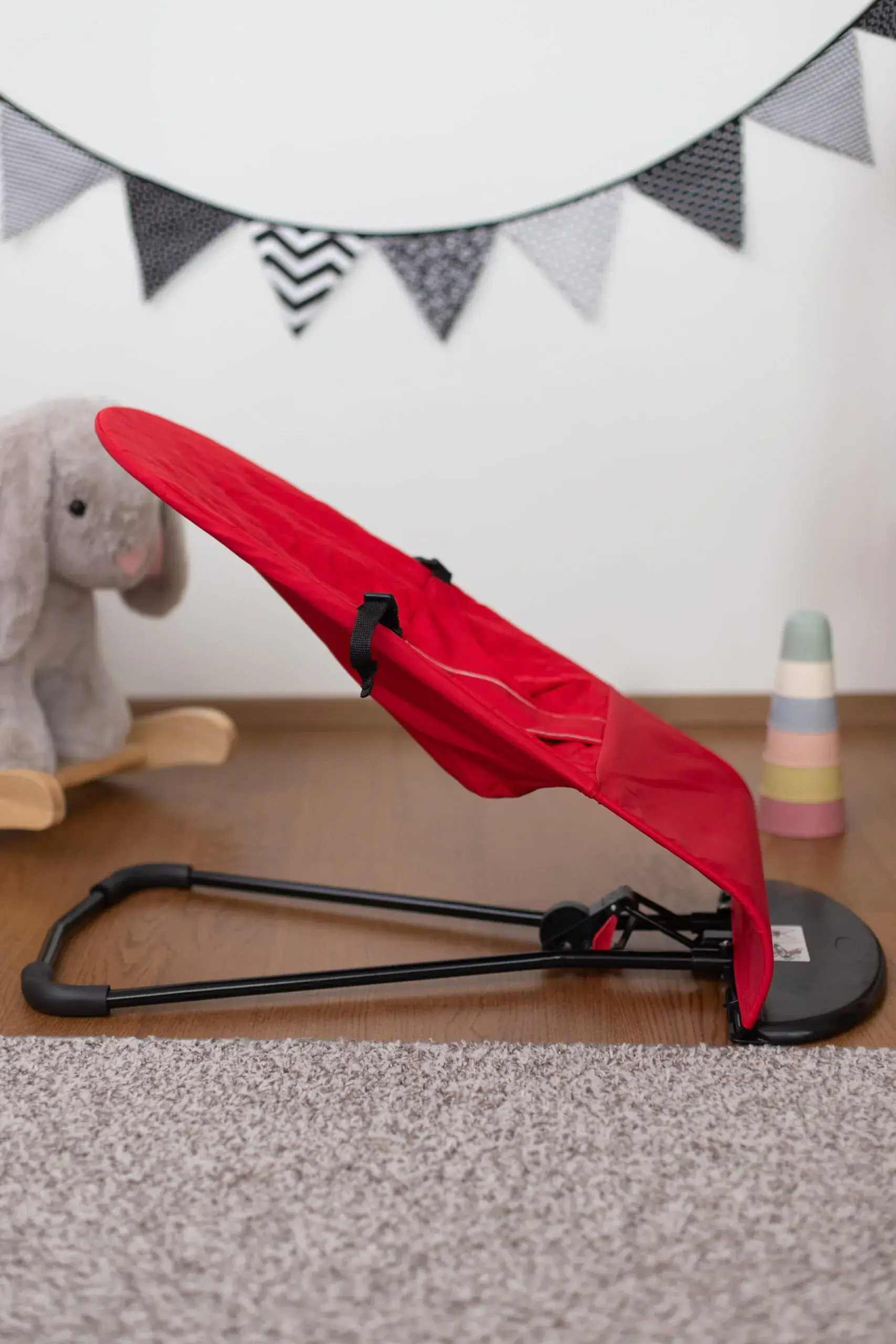 EasyMom 2-ühes kiiktooli kirjeldus